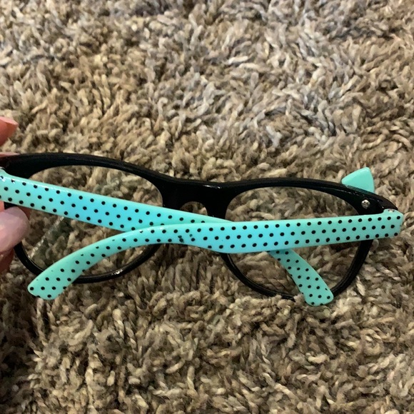 Cute light blue show glasses - Picture 4 of 4